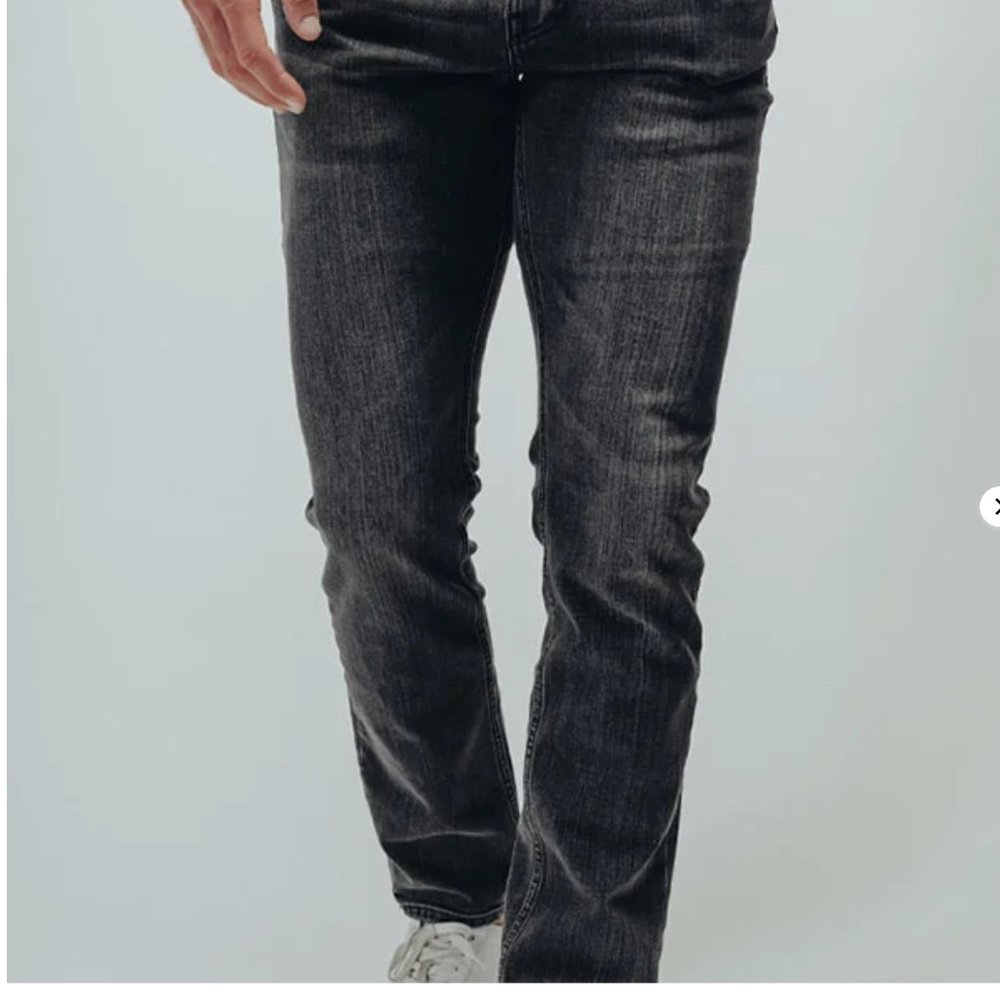 The Normal Jean - Black